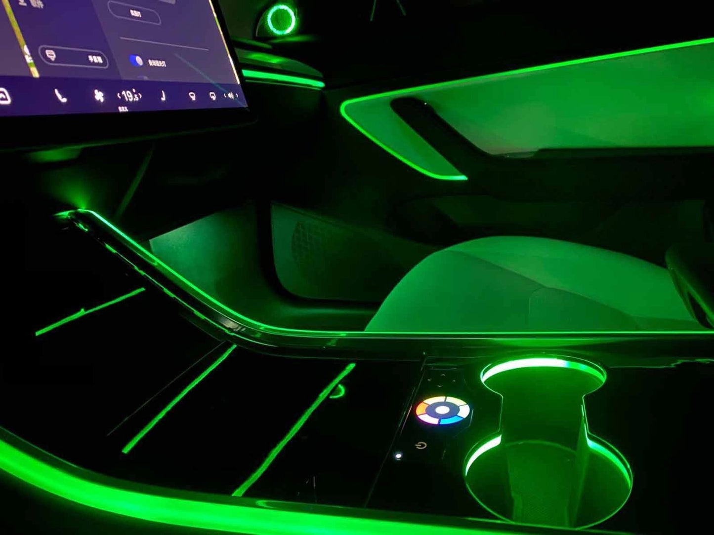 TeslaModel3:MiddleConsoleAmbientLEDpackage